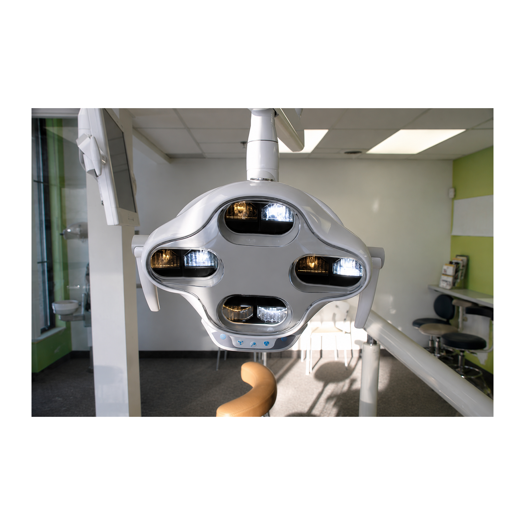 Gcomm IRIS LED Light