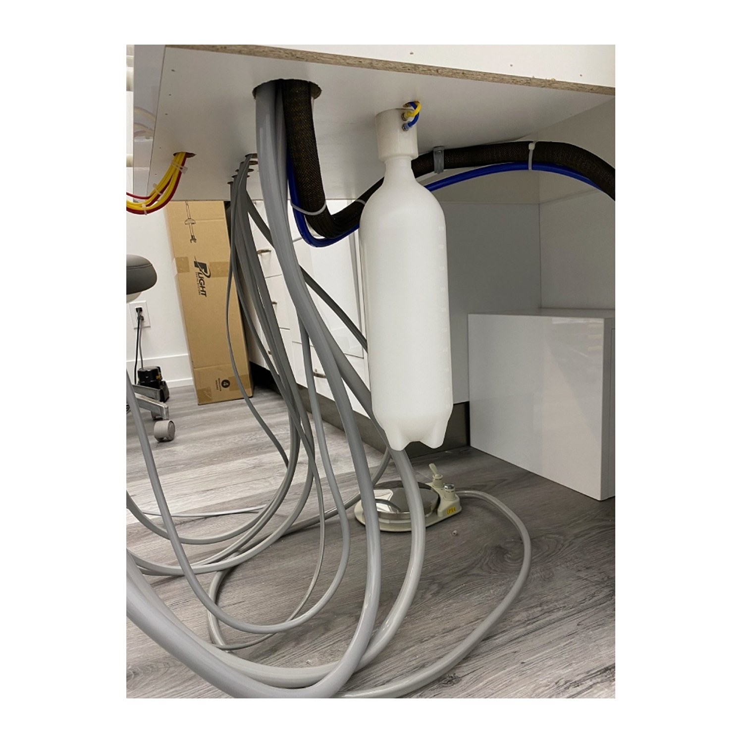 Rear Panel Mount Delivery RD-2102/VAC